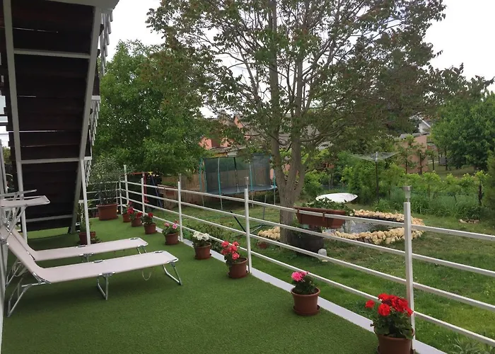 Lelle-kert 02 בלטונללה