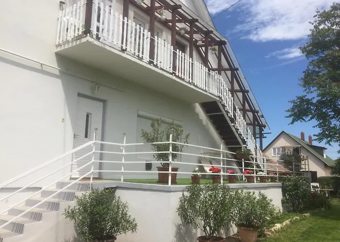 Lelle-kert 02 * בלטונללה