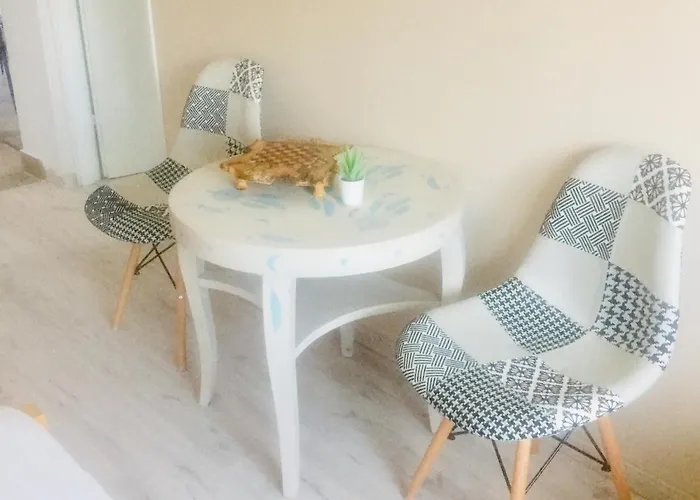 Apartman Lelle-kert 02 *